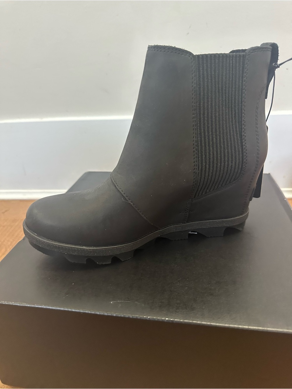 NEW Sorel Black Joan Rhapsody Chelsea Wedge Size 7 - Picture 7 of 8